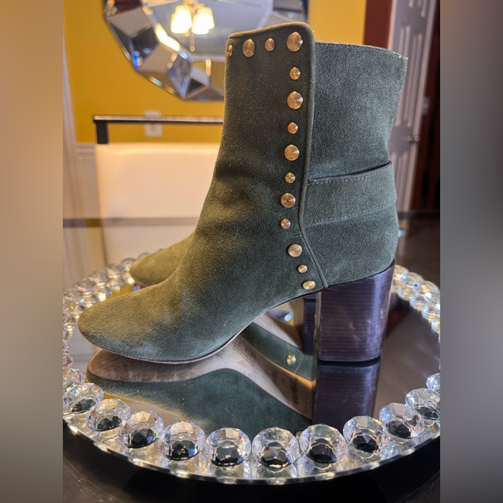TORY BURCH Kira studded suede ankle boots. Size 8 - Picture 11 of 15